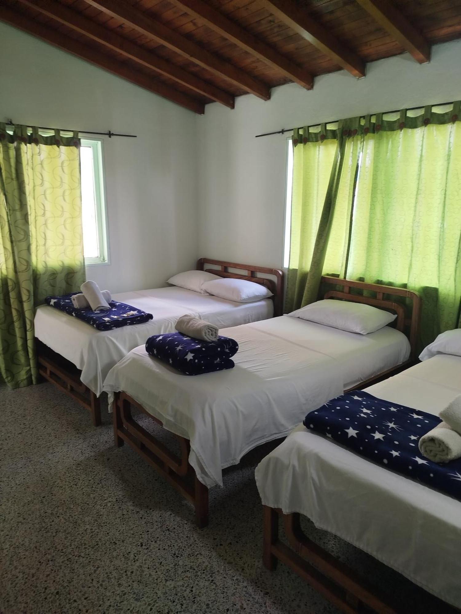 Hotel Casa Verde Guatapé Exteriör bild